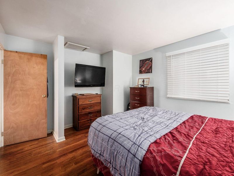 1834 Pannell Avenue, Columbus, OH 43207 Photo 14