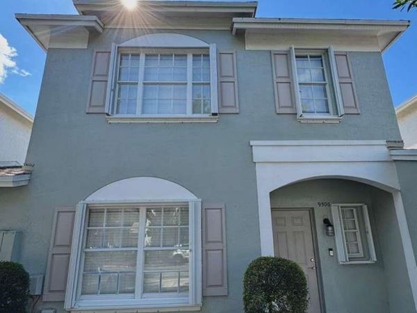9500 Stanley Ln, Tamarac, FL 33321