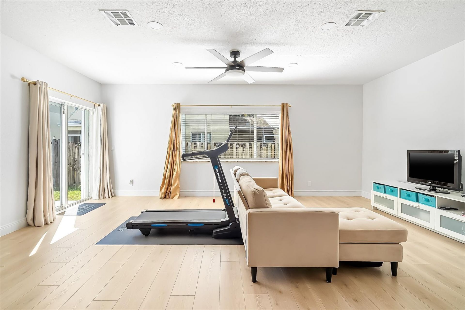 9500 Stanley Lane, Tamarac, FL 33321 Photo