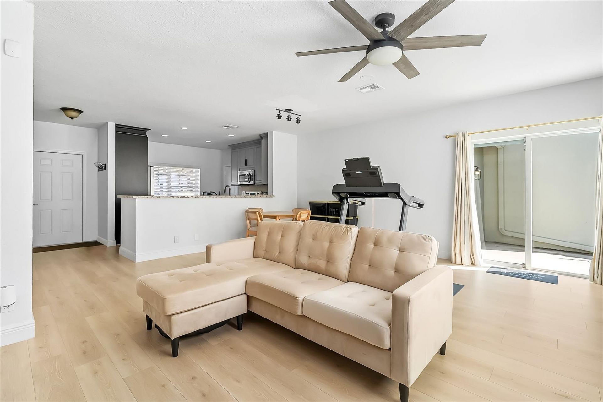 9500 Stanley Lane, Tamarac, FL 33321 Photo