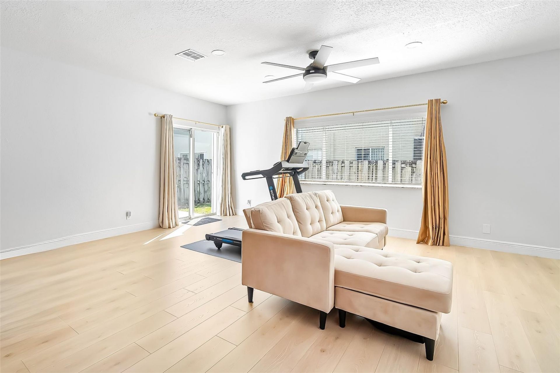 9500 Stanley Lane, Tamarac, FL 33321 Photo