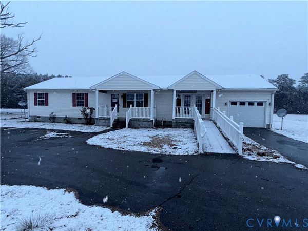 1362 Little Low Ground Road , Emporia, VA 23847