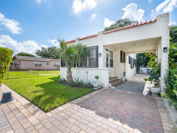 1844 NW 47th St, Miami, FL 33142