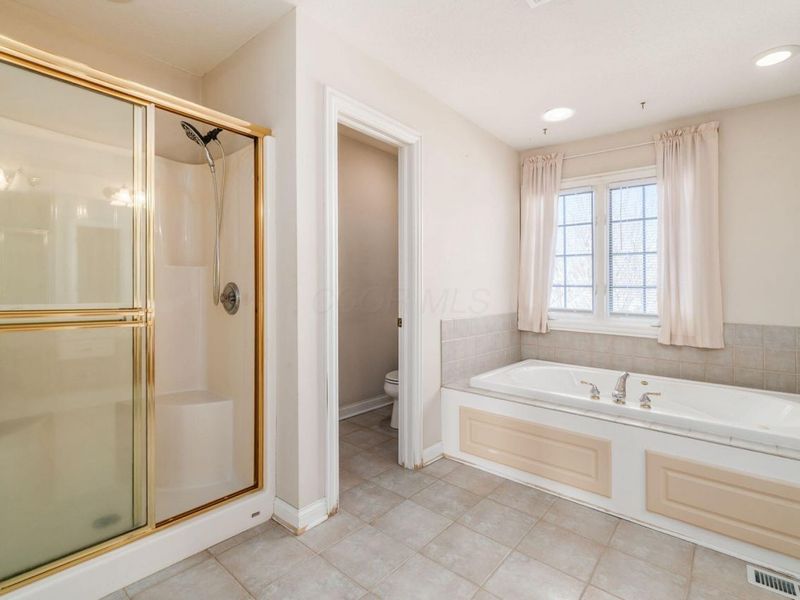 180 Oakwood Court, Westerville, OH 43081 Photo 34