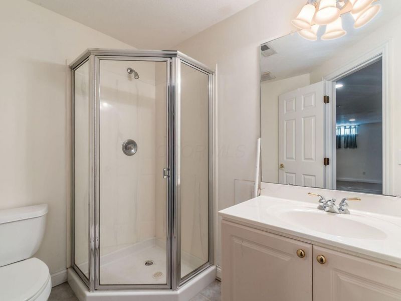 180 Oakwood Court, Westerville, OH 43081 Photo 38