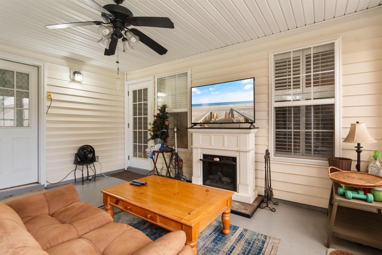 2205 Haystack Way Photo 22