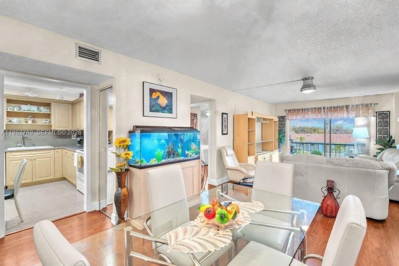 4160 Inverrary Dr , Unit 308, Lauderhill, FL 33319 Photo