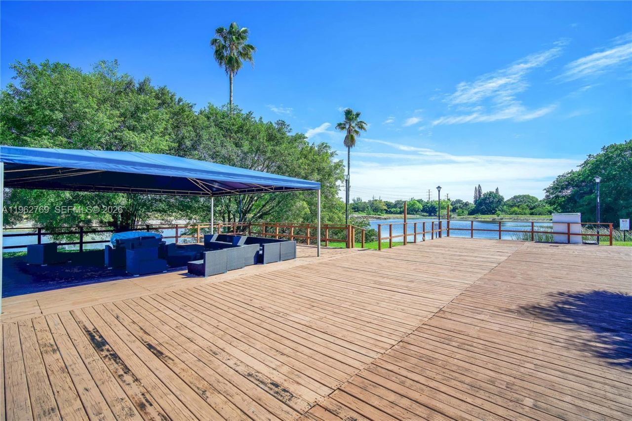 4160 Inverrary Dr , Unit 308, Lauderhill, FL 33319 Photo