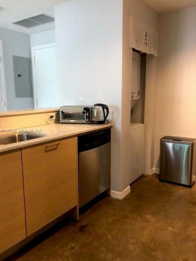 350 NE 24th St, Unit 504, Miami, FL 33137 Photo