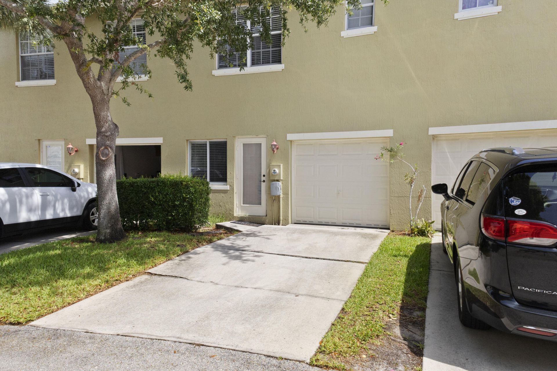 2148 SE Destin Drive, Port Saint Lucie, FL 34952 Photo