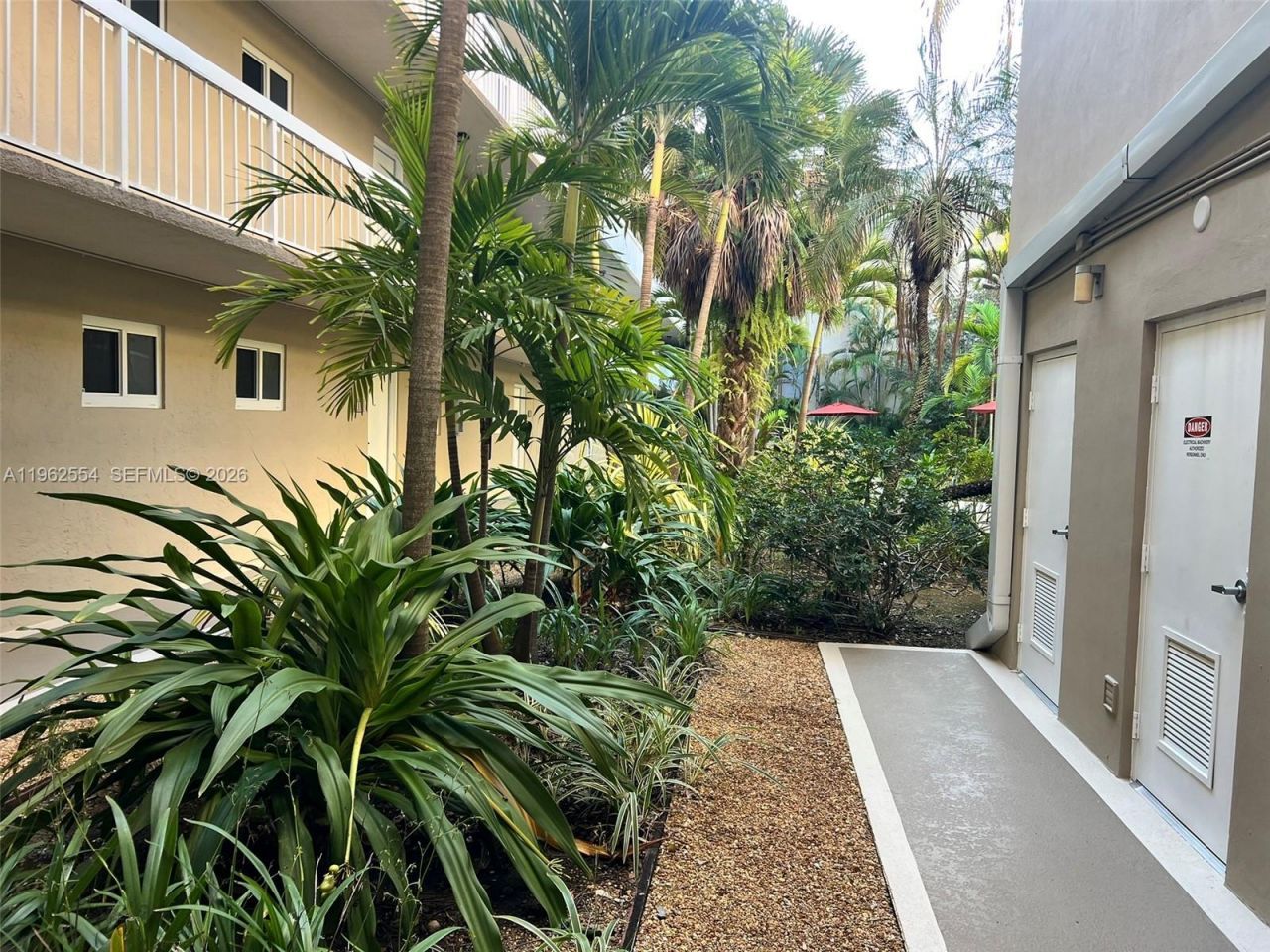 8103 Camino Real , Unit C413, Miami, FL 33143 Photo