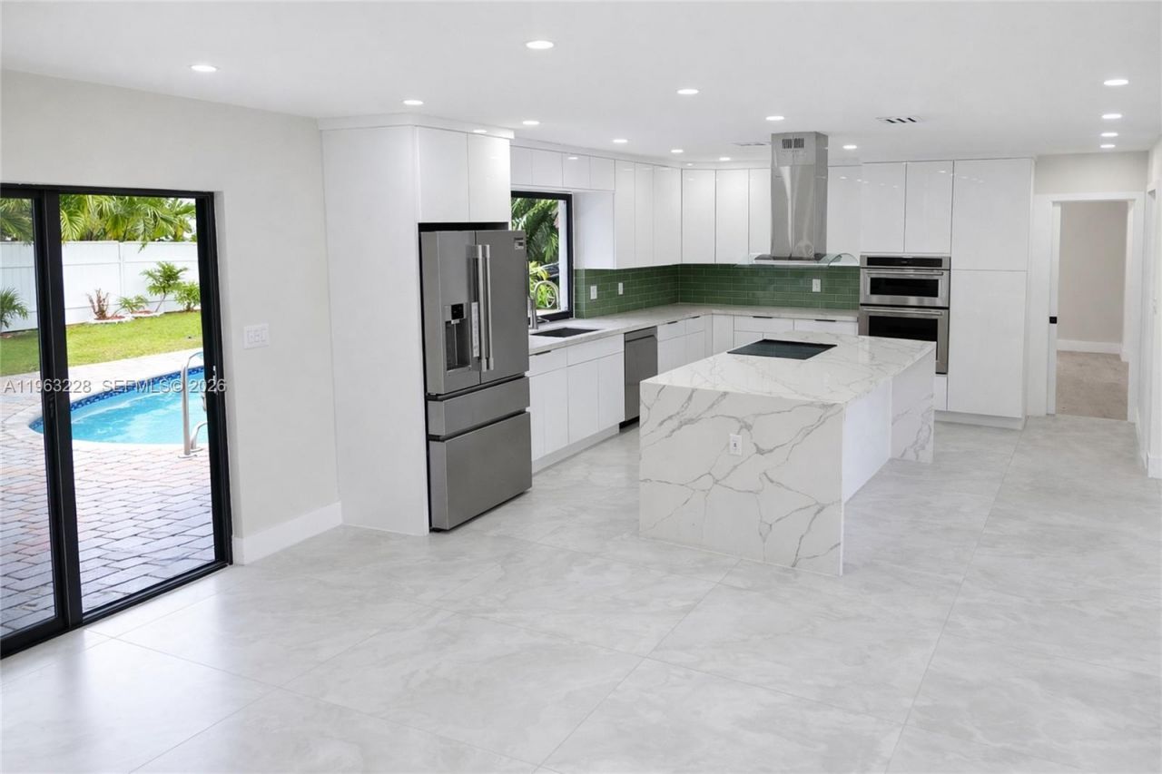 6020 NE 18th Ter, Fort Lauderdale, FL 33308 Photo