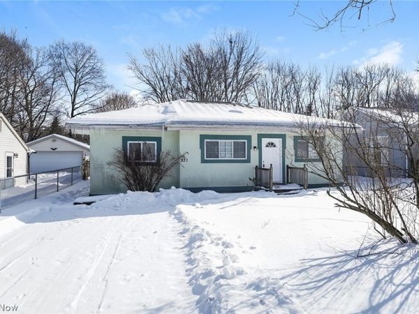 931 Crestline Drive, Akron, OH 44312