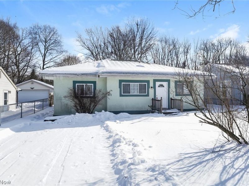 931 Crestline Drive, Akron, OH 44312 Photo 1