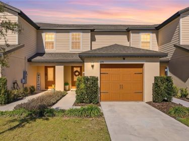 1675 WYNFORD CIRCLE, TAVARES, FL 32778