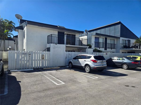 15454 SW 85th Ln , Unit 135, Miami, FL 33193