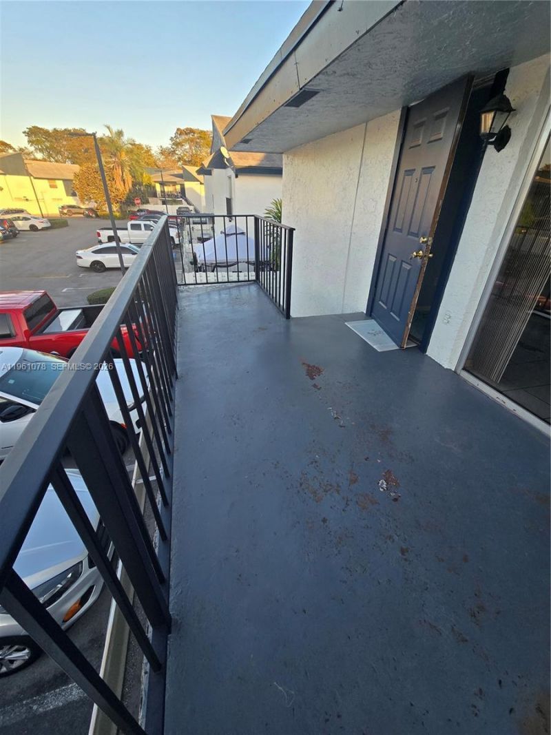 15454 SW 85th Ln, Unit 135, Miami, FL 33193 Photo