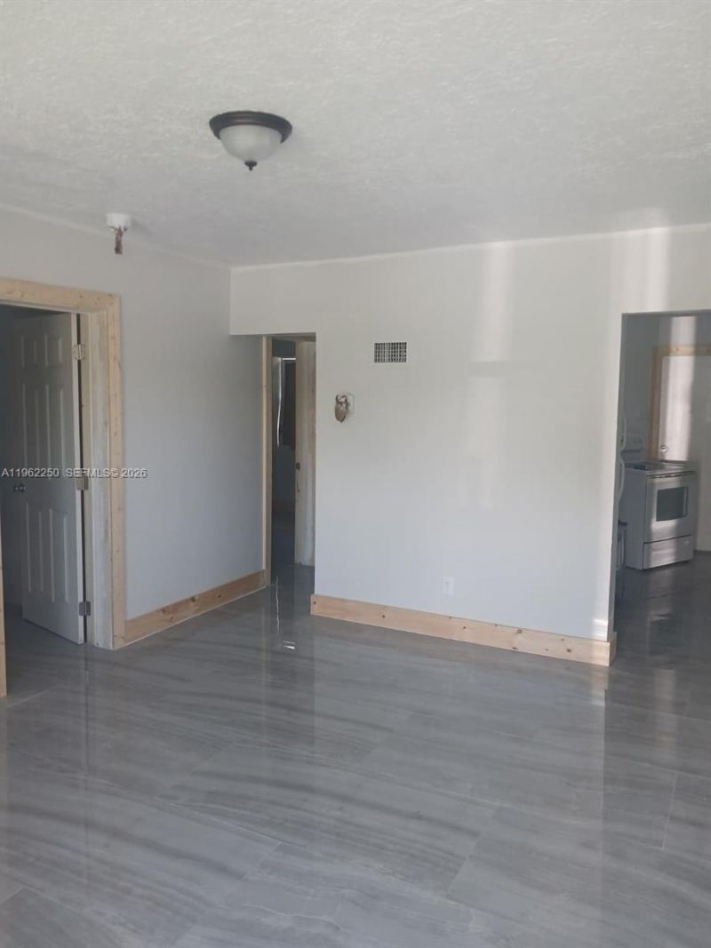 908 SW Avenue D, Belle Glade, FL 33430 Photo