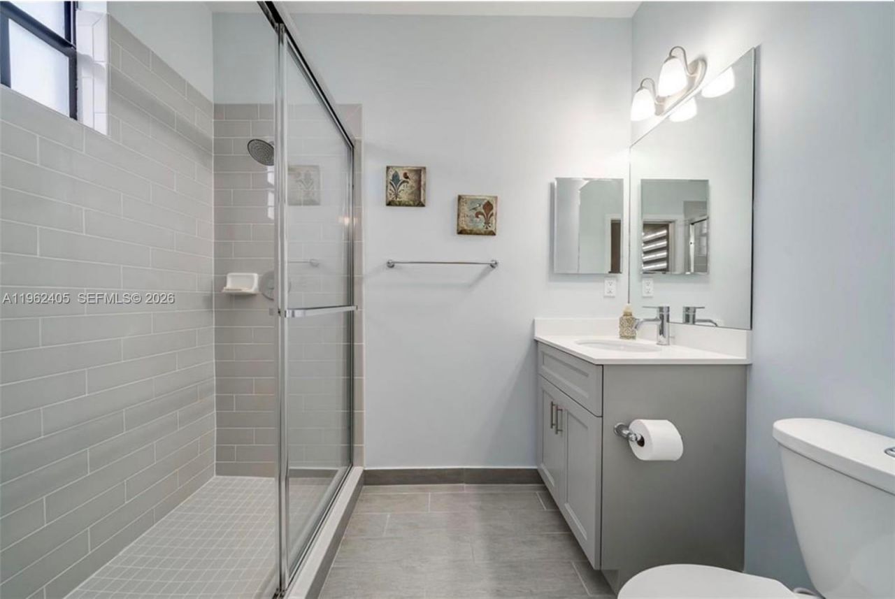 5016 NW 48th Ln, Tamarac, FL 33319 Photo