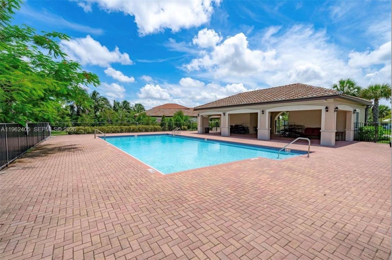 5016 NW 48th Ln, Tamarac, FL 33319 Photo