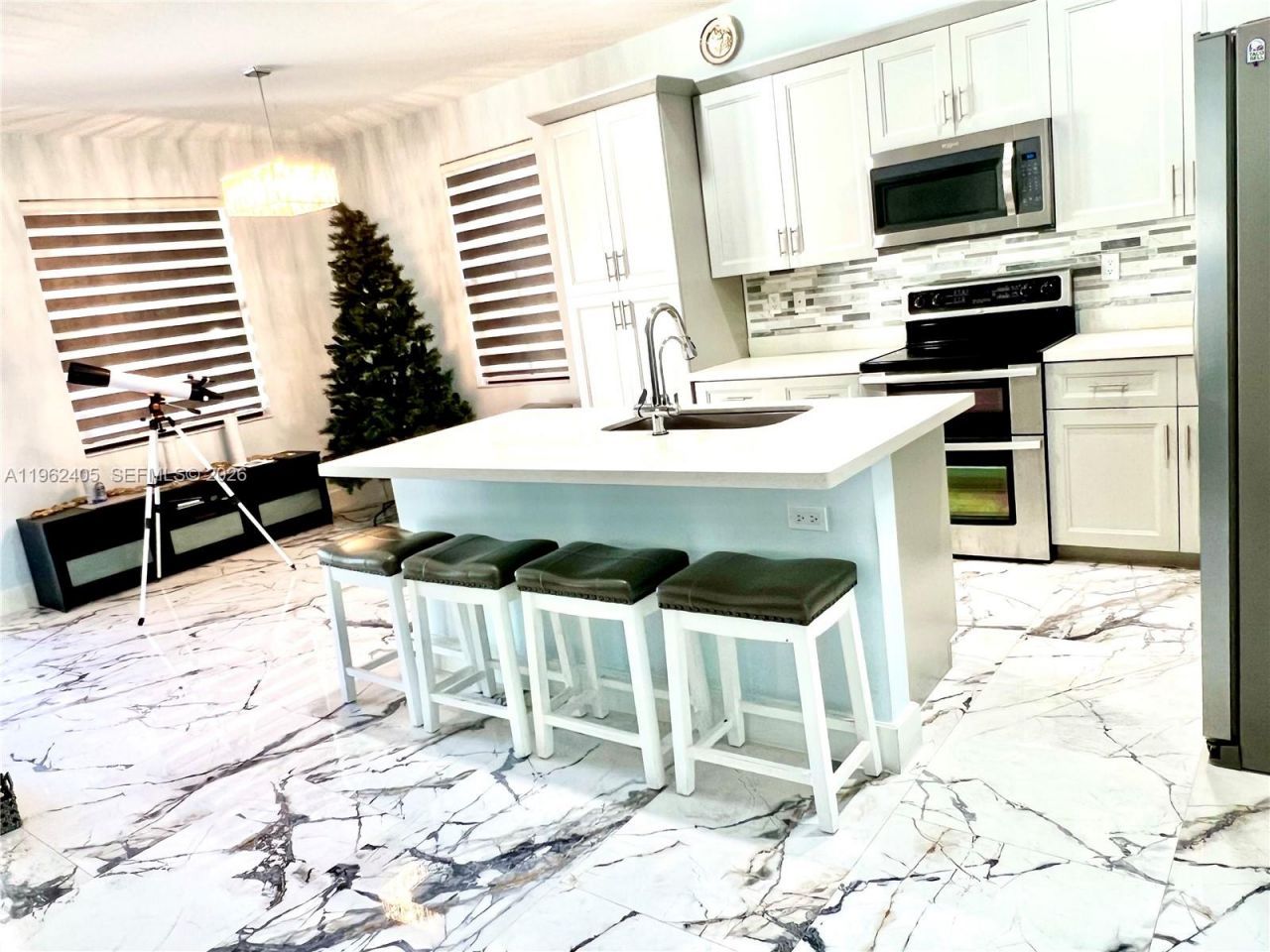 5016 NW 48th Ln, Tamarac, FL 33319 Photo