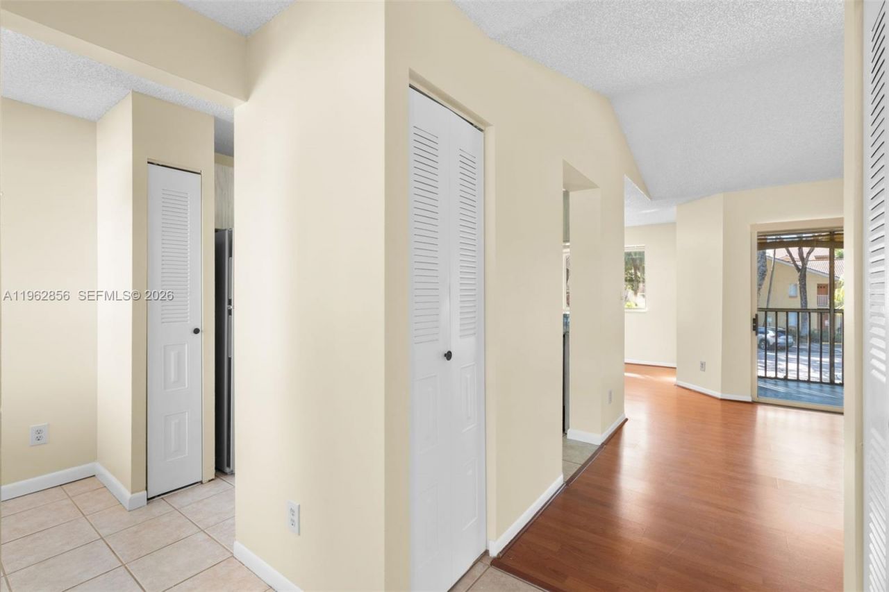 1208 Coral Club Dr , Unit 1208, Coral Springs, FL 33071 Photo