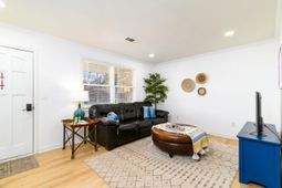 5332 Parkside Drive photo 4