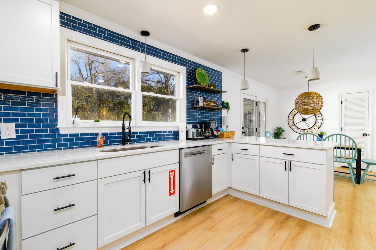 5332 Parkside Drive Photo 7