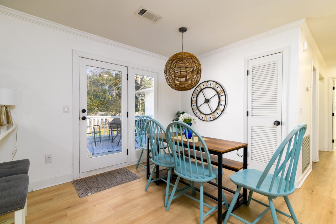 5332 Parkside Drive Photo 8