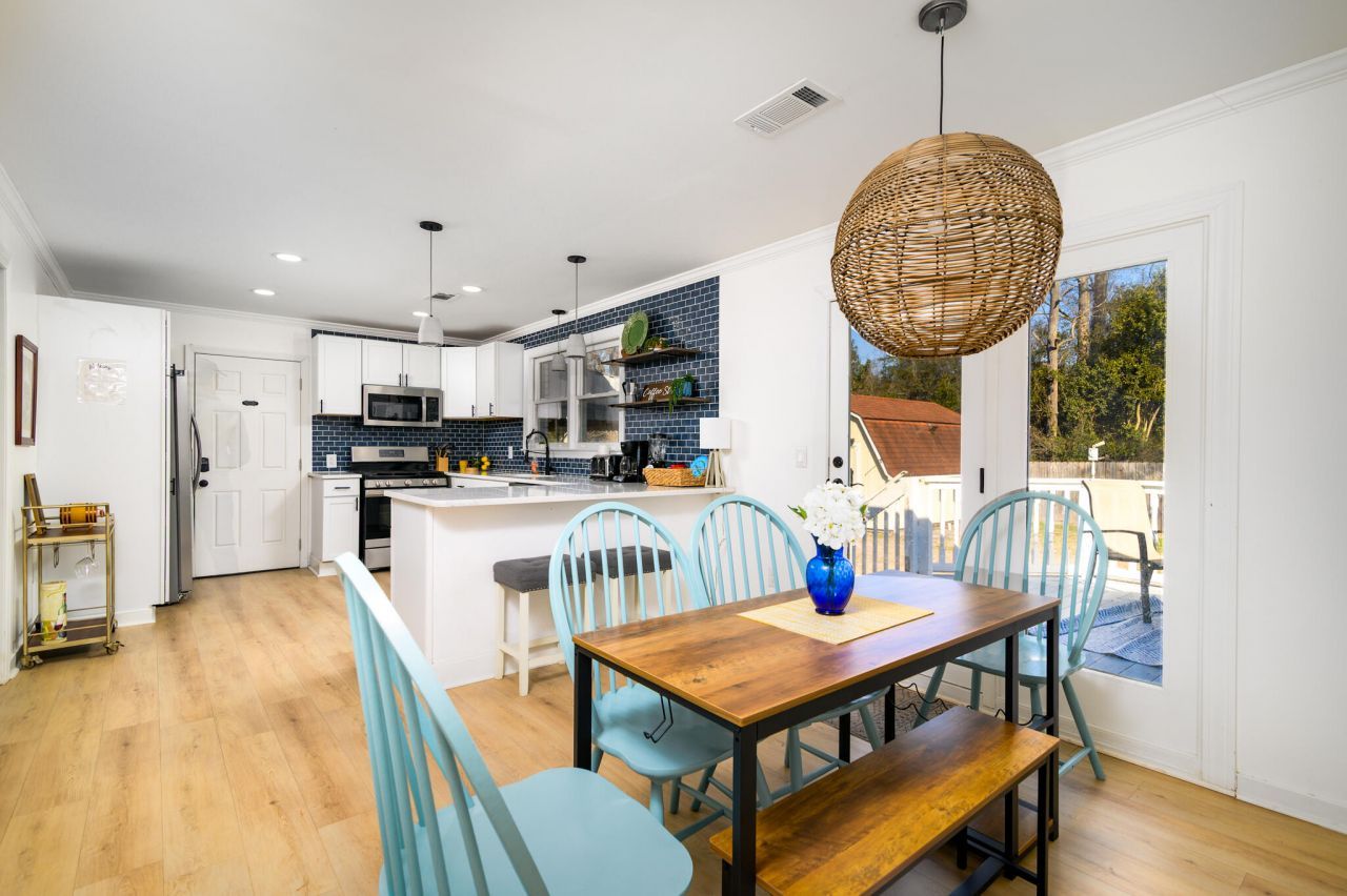 5332 Parkside Drive Photo 9