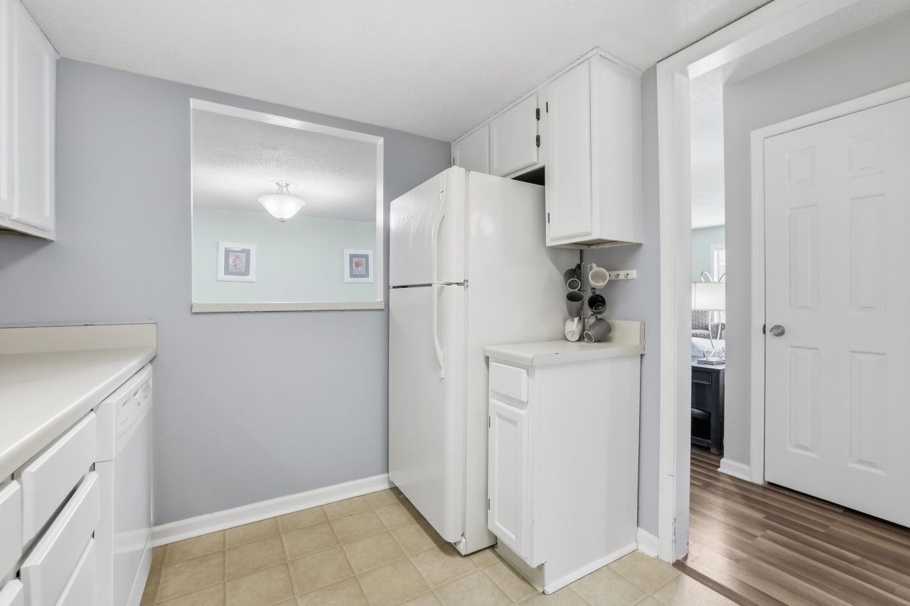 407 N 76th Ave. N  Photo 4