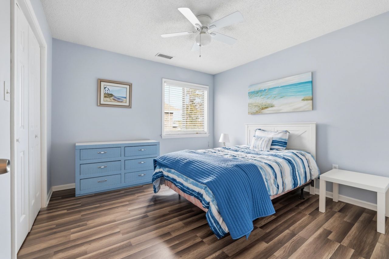 407 N 76th Ave. N  Photo 5