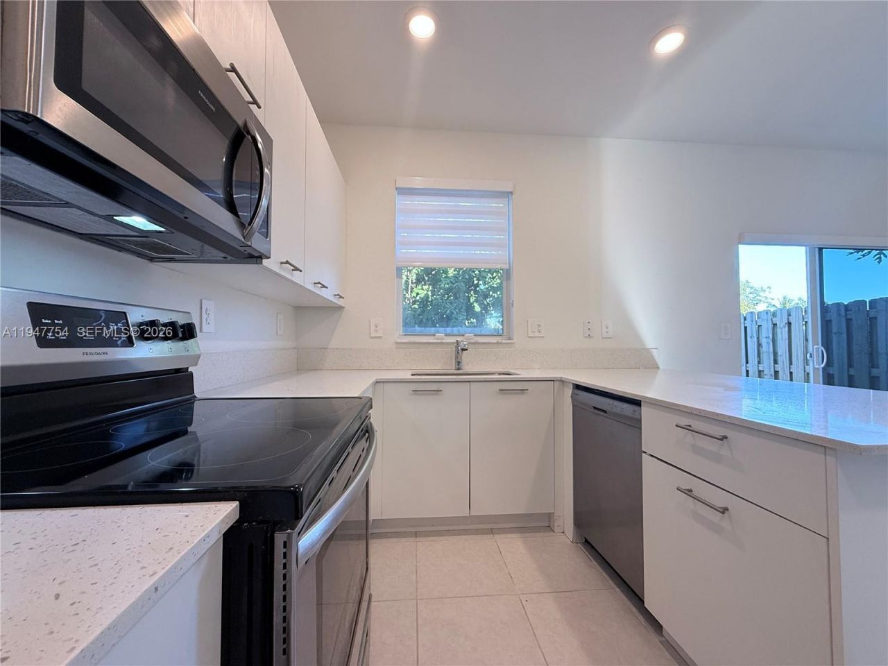 12433 NW 23rd Ct, Miami, FL 33167 Photo