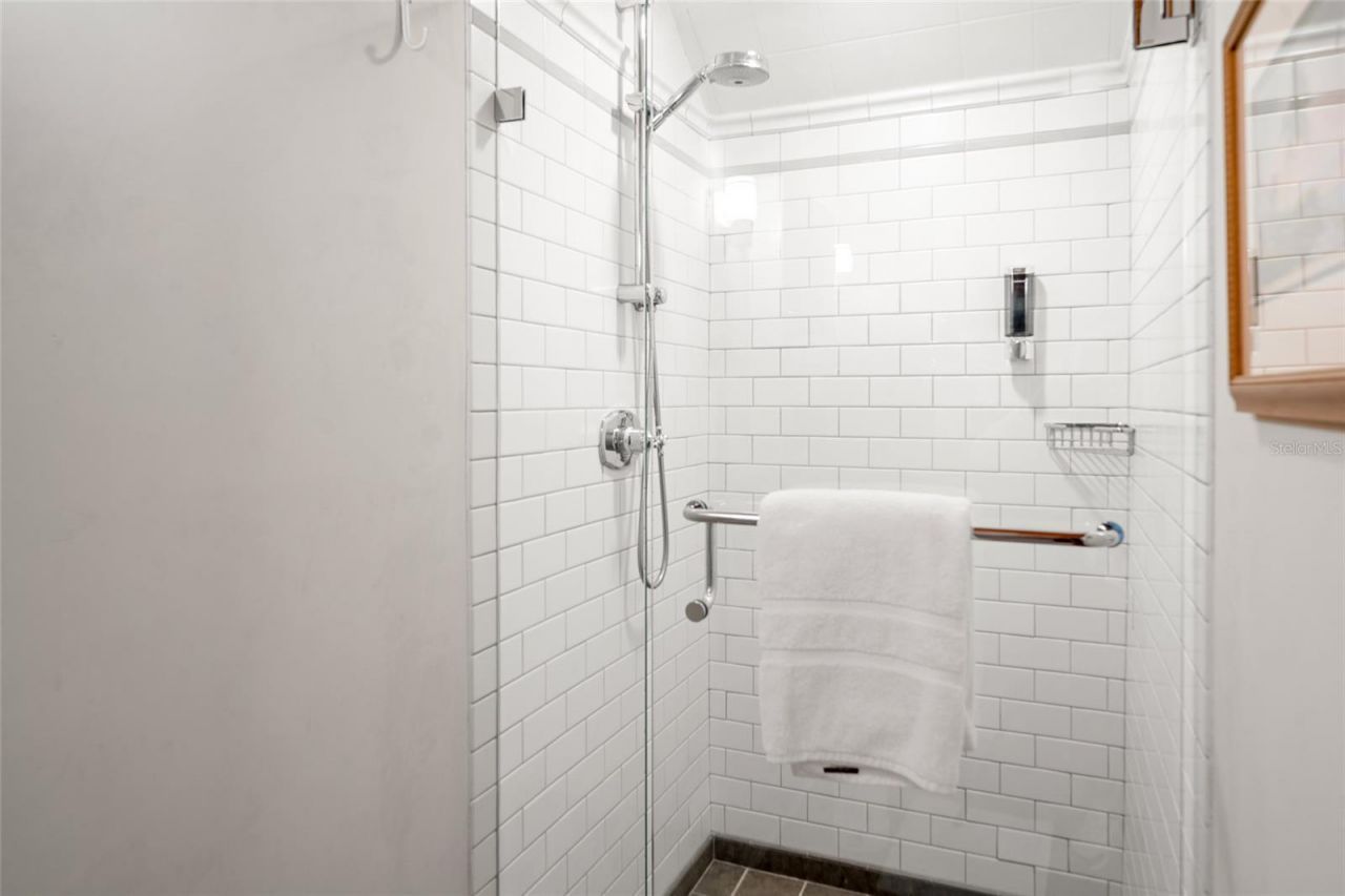 241 N Indian River Drive, Cocoa, FL 32922 Photo