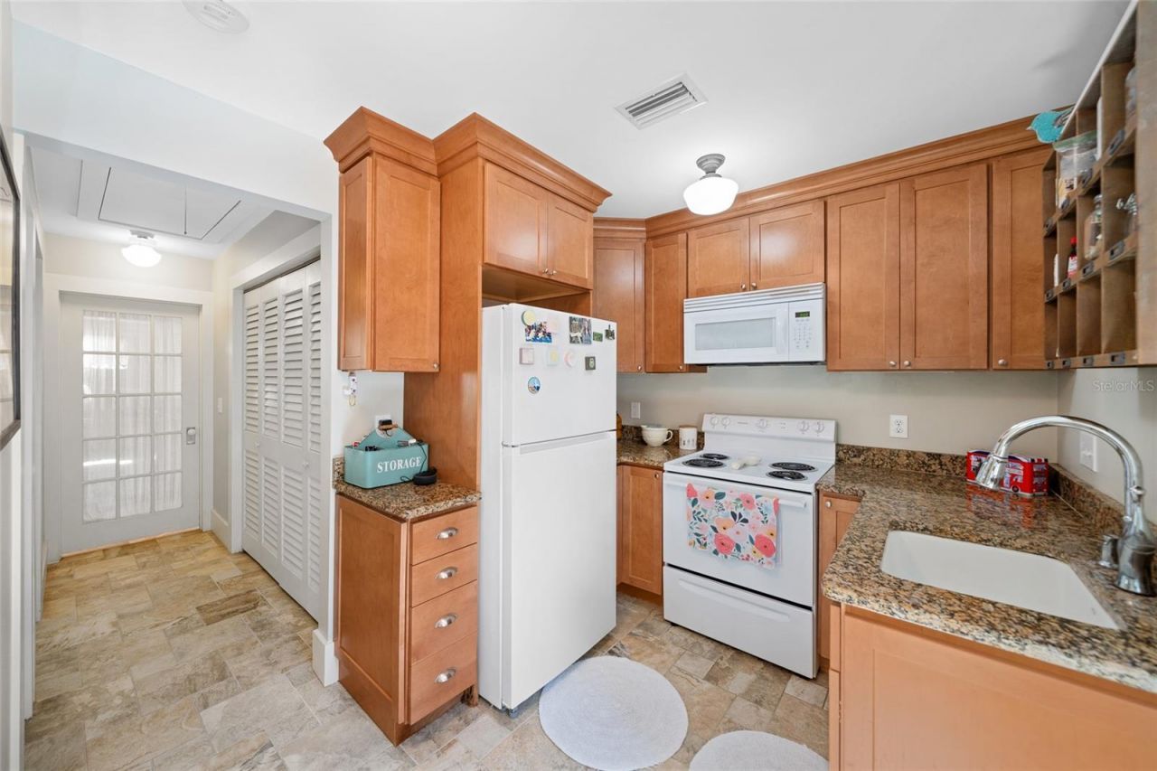 241 N Indian River Drive, Cocoa, FL 32922 Photo