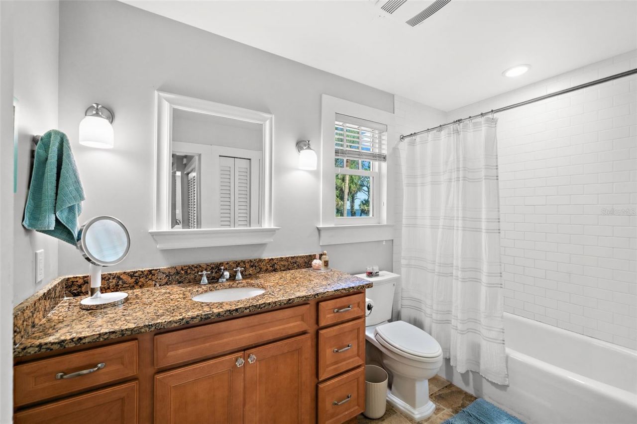 241 N Indian River Drive, Cocoa, FL 32922 Photo