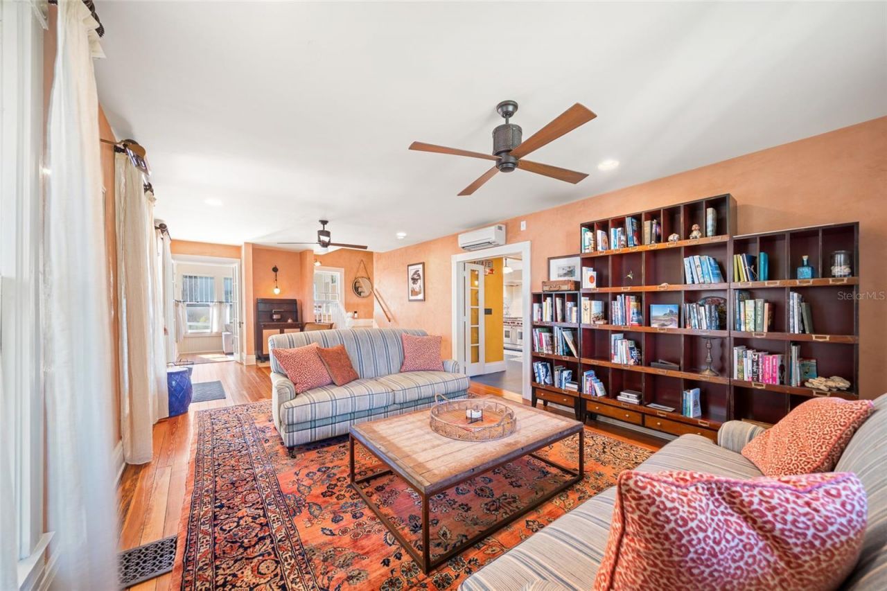 241 N Indian River Drive, Cocoa, FL 32922 Photo