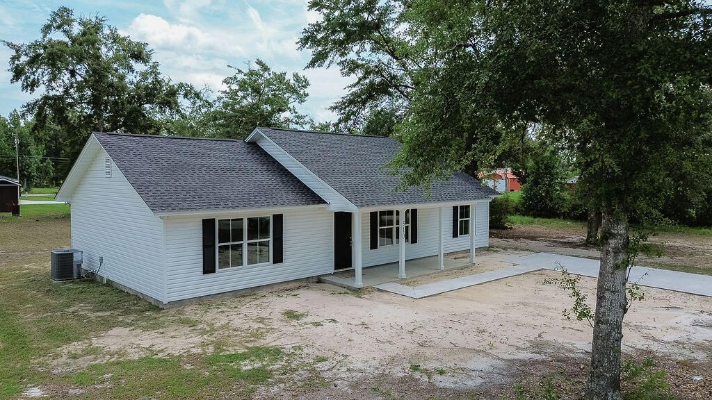 310 Kathy Avenue Photo 4