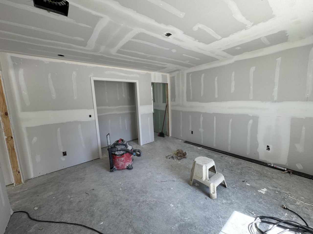 310 Kathy Avenue Photo 5