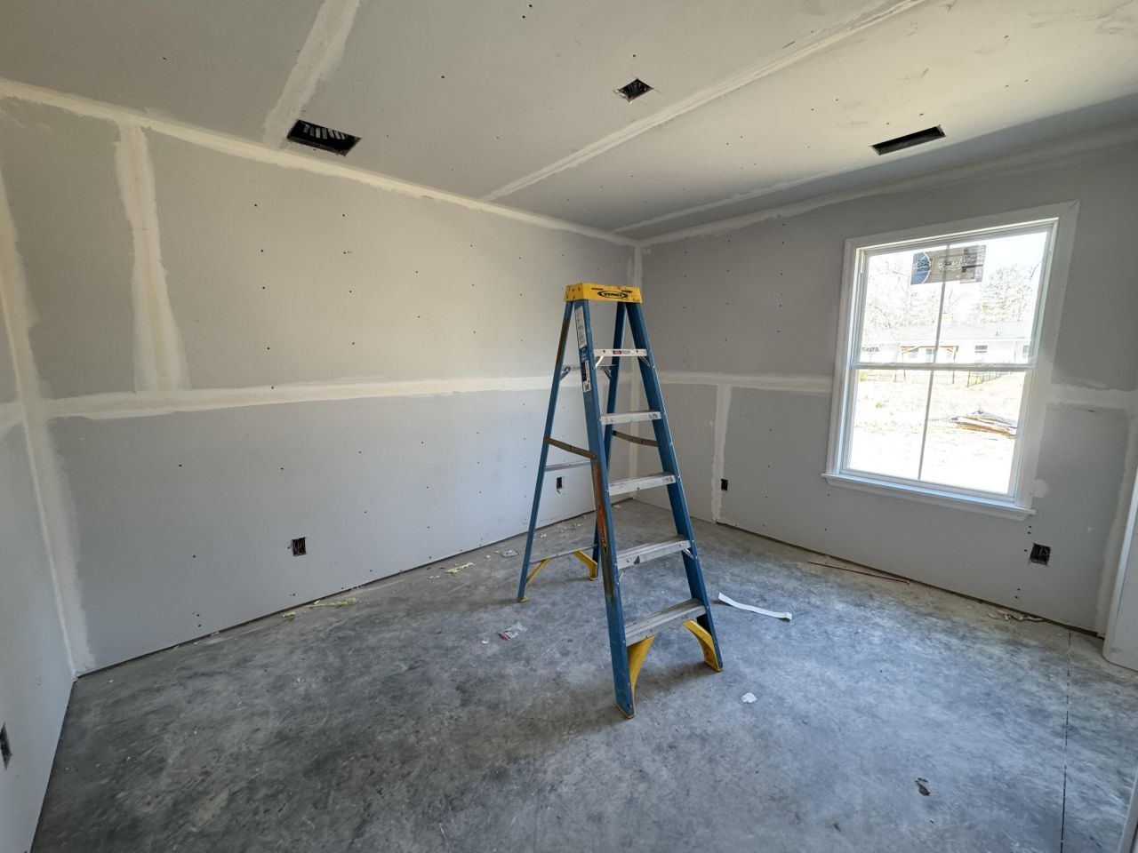 310 Kathy Avenue Photo 8