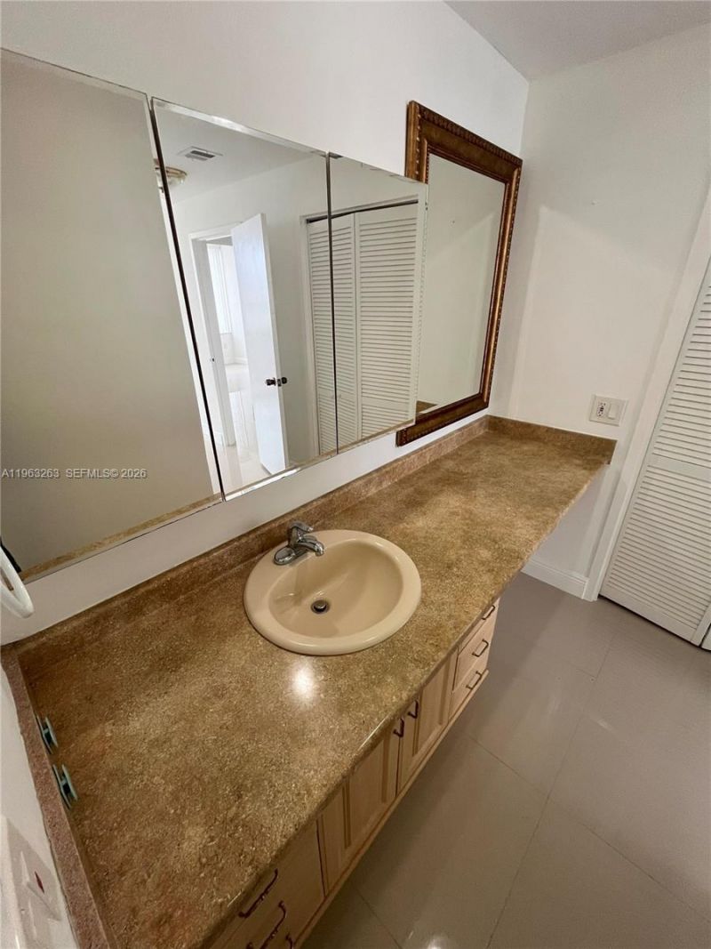 3505 S Ocean Dr, Unit 502, Hollywood, FL 33019 Photo