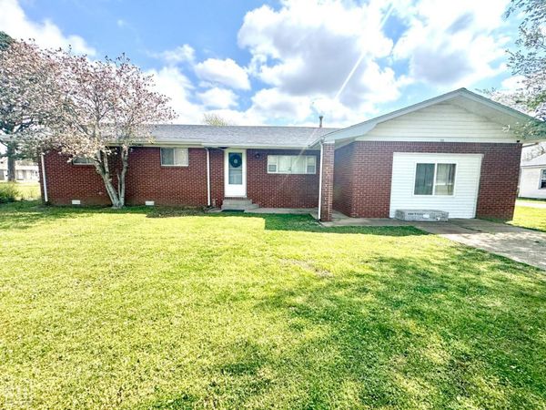 212 Park St, Corning, AR 72422