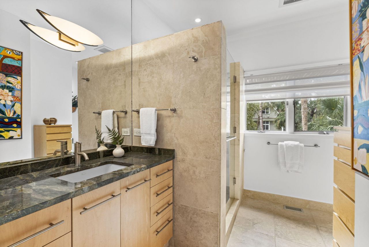 41 Burroughs Hall Photo 33