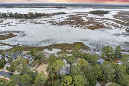 41 Burroughs Hall photo 4