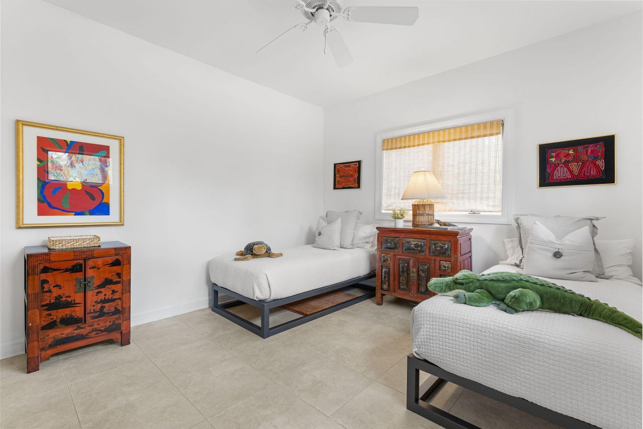 41 Burroughs Hall Photo 57