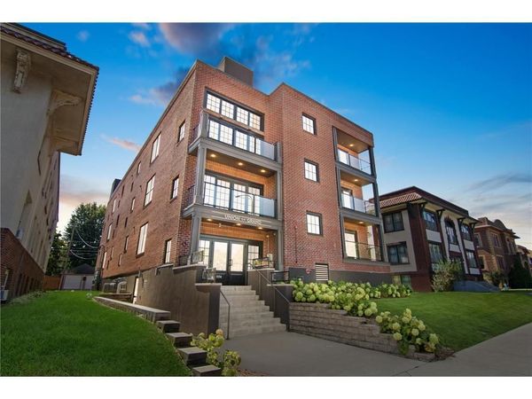 1174 Grand Avenue, Unit 302, Saint Paul, MN 55105