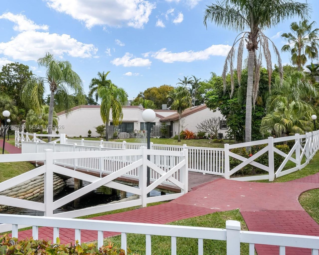 413 Leslie Dr , Hallandale Beach, FL 33009 Photo