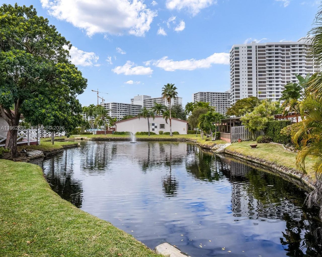 413 Leslie Dr , Hallandale Beach, FL 33009 Photo