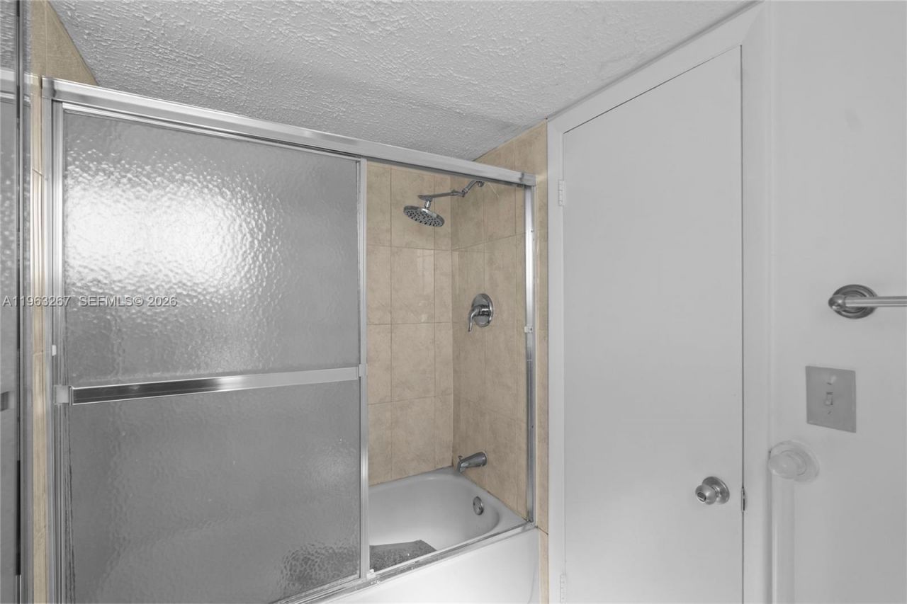 1410 S Ocean Dr, Unit 208, Hollywood, FL 33019 Photo