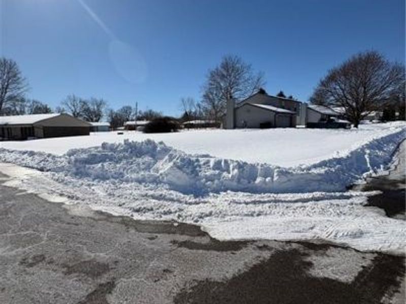 7540 Tuscola Drive, Dayton, OH 45426 Photo 3